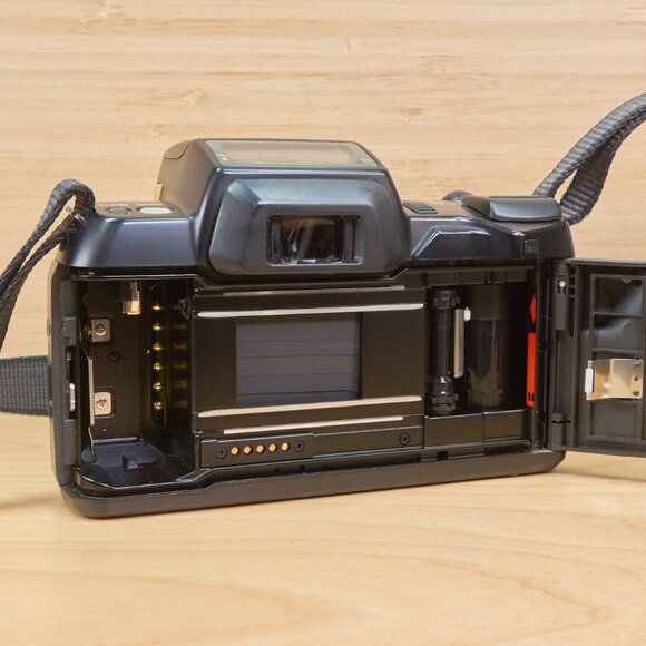 Vintage Pentax SF10 35mm SLR Film Camera, With SMC Pentax 50mm f1.7 Lens - Picture 9 of 9